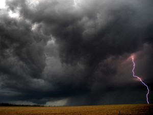 lightning-storm-kentucky_25302_990x742